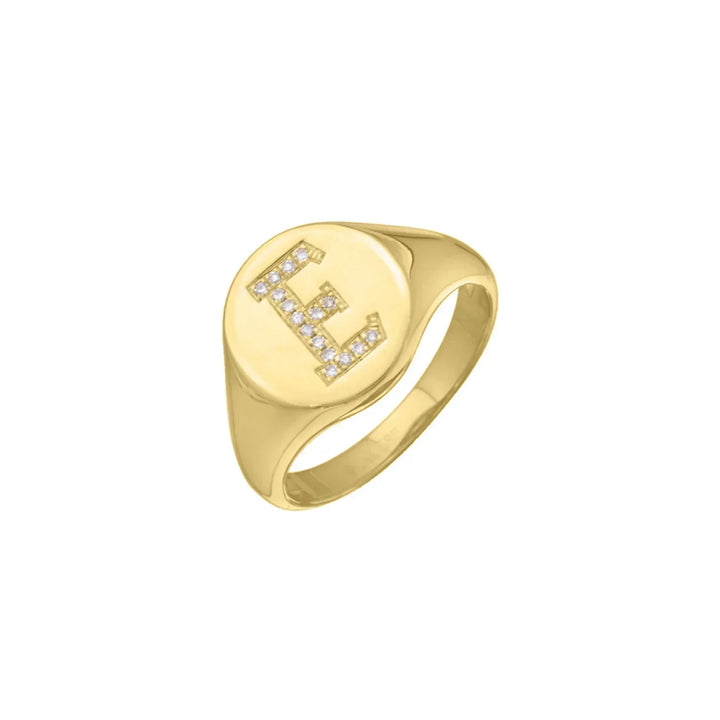 E golden color Diamong ring
