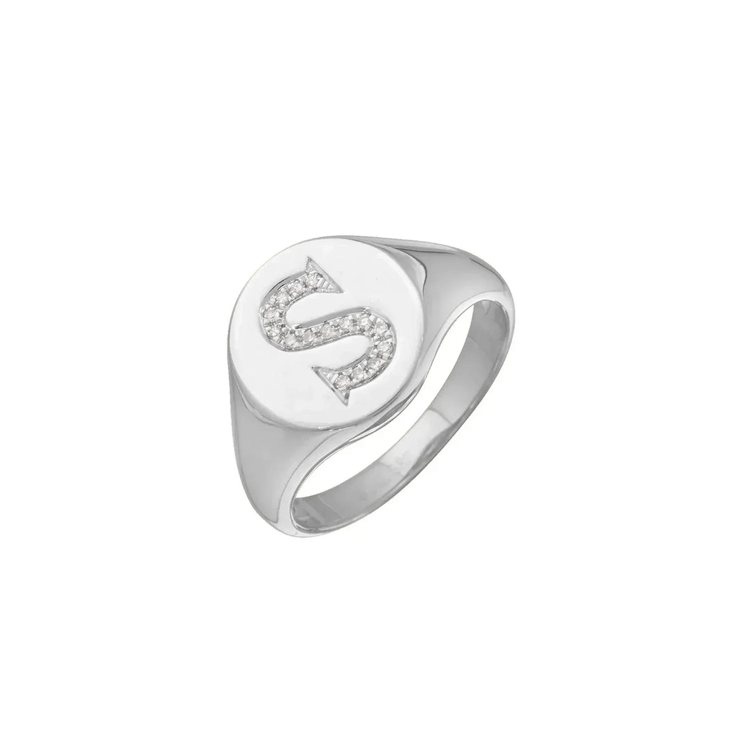 Diamond ring  for a person whose name start with S